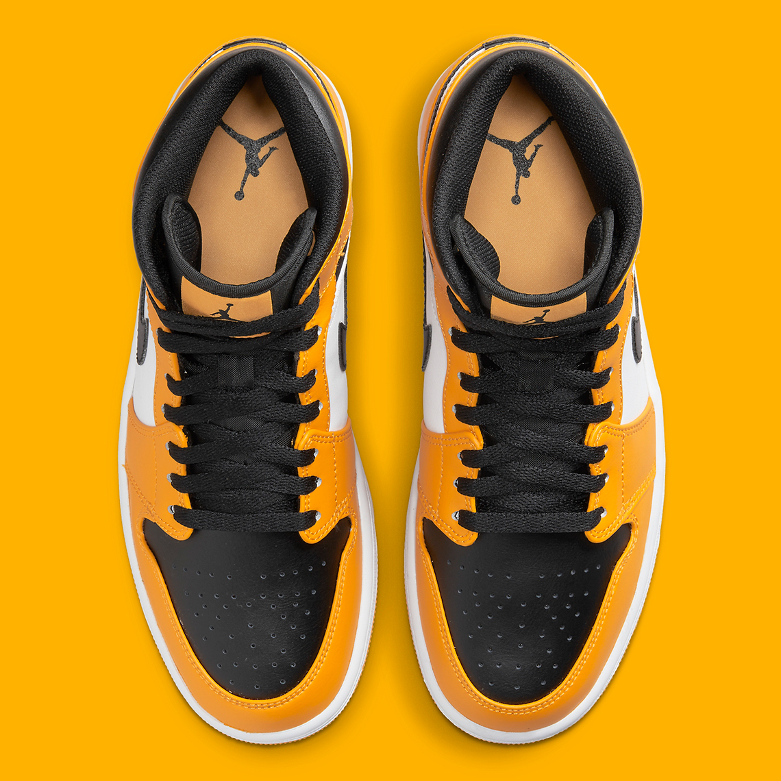 Black yellow white outlet jordan 1