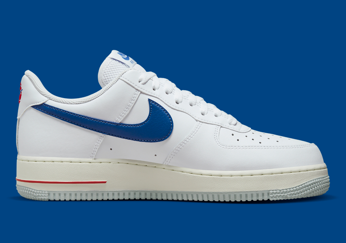 white blue and red air force 1