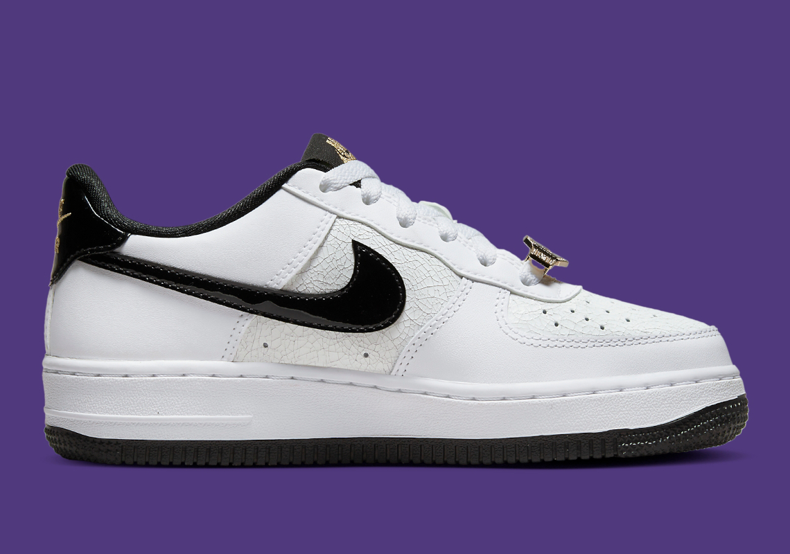 Nike Air Force 1 Low GS DQ0300 100 2