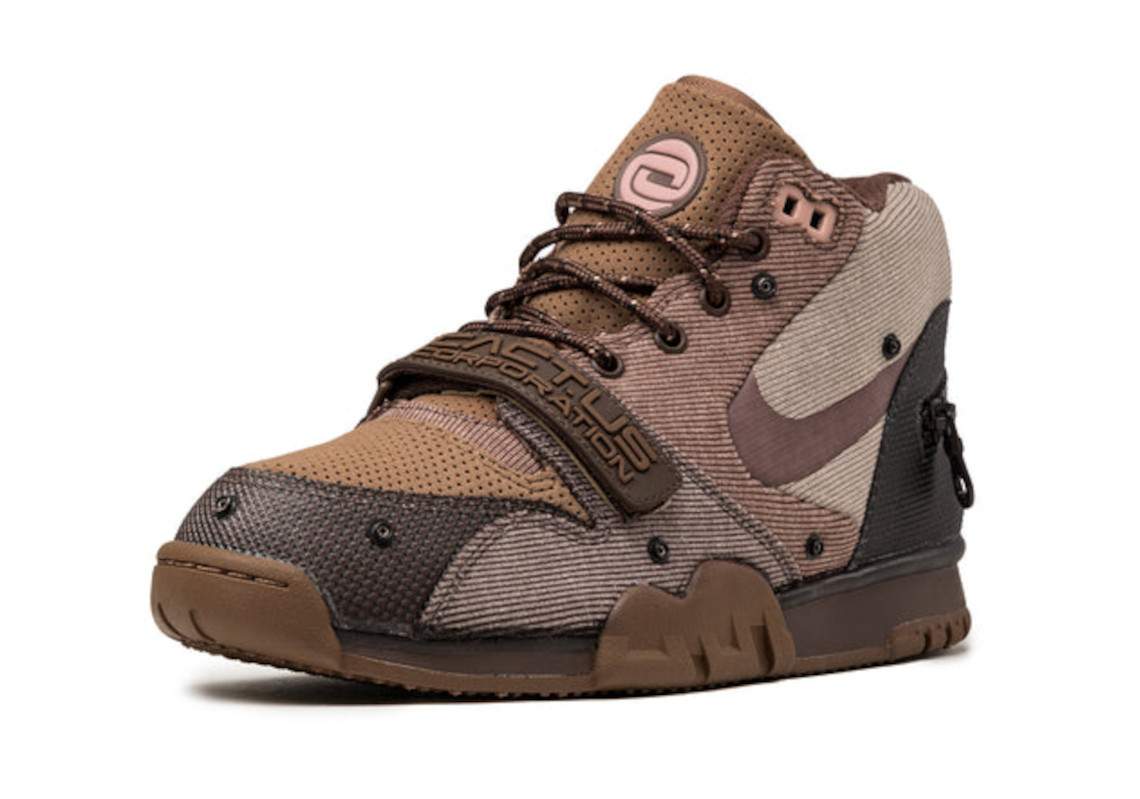 Travis Scott x Nike Air Trainer 1 Light Chocolate | SneakerNews.com