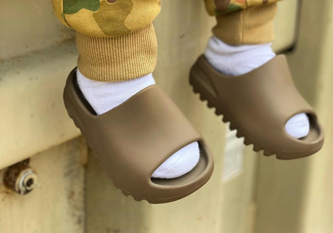 adidas Yeezy release Slide 101 022