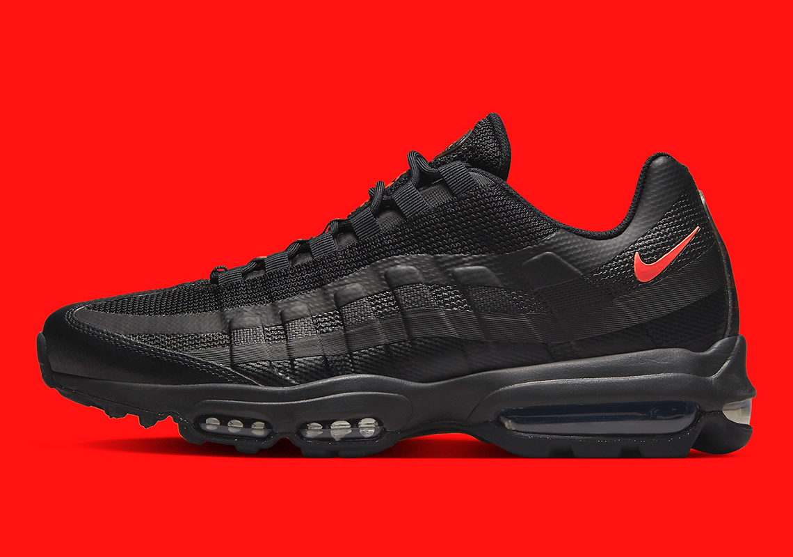 Nike Air Max 95 Ultra Black Crimson DX2658-001 | SneakerNews.com