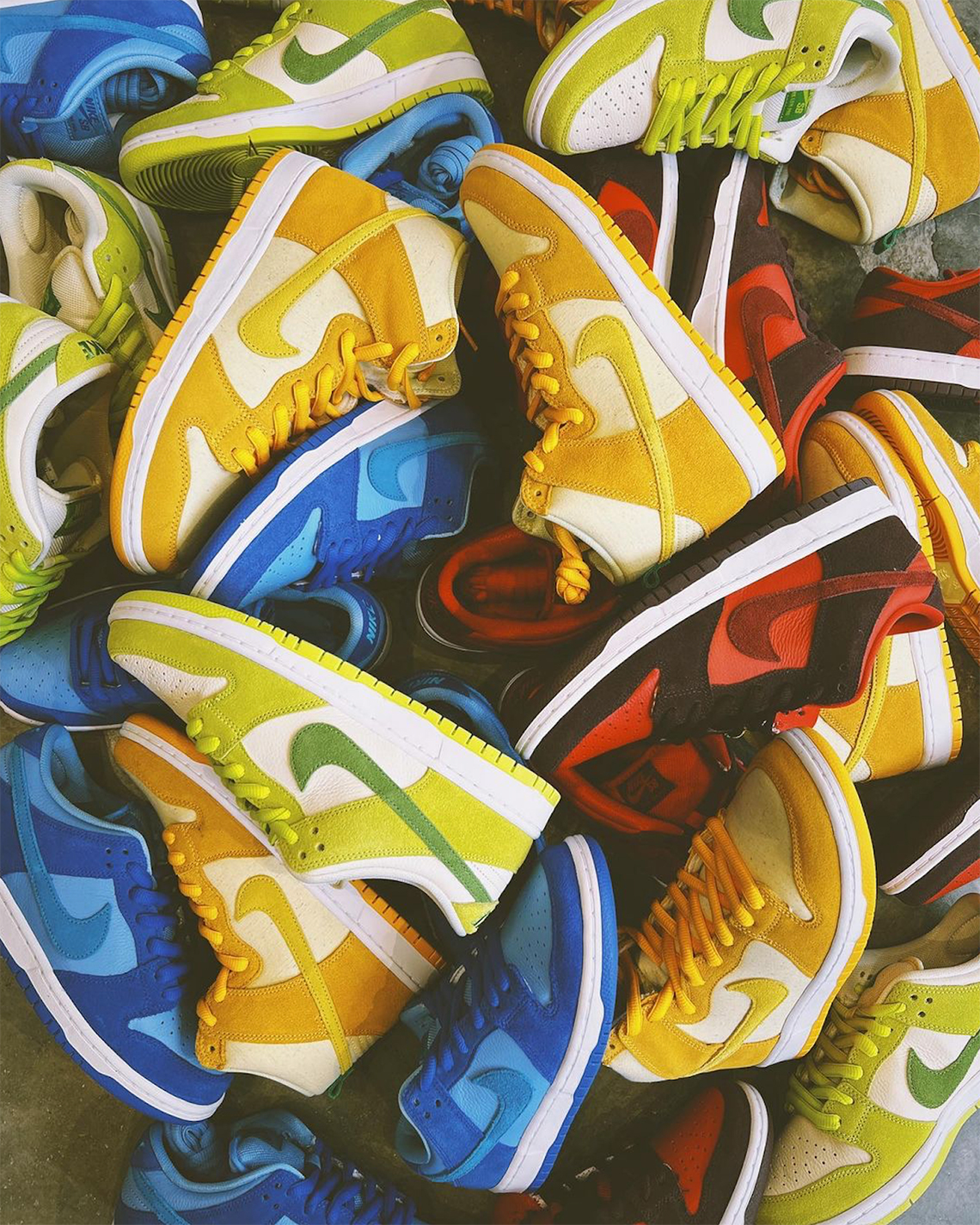 fruity pack nike dunks