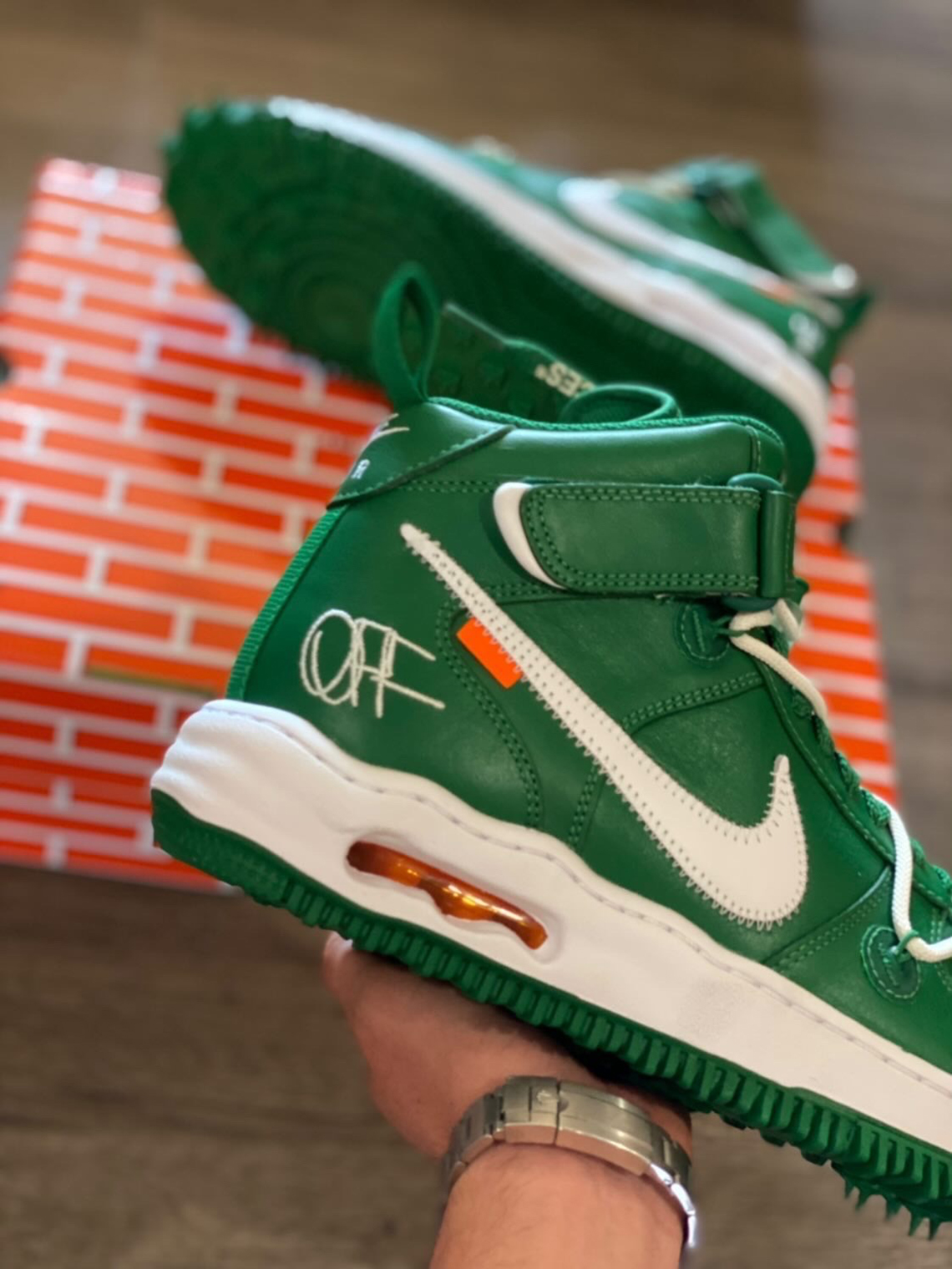off white nike air force 1 mid pine green DR0500 300 1