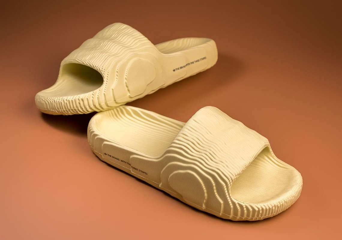 Adidas Adilette Cloudfoam MESSI Black/Yellow GW6136 Slide Sandals Youth Kid  sz 5 | eBay