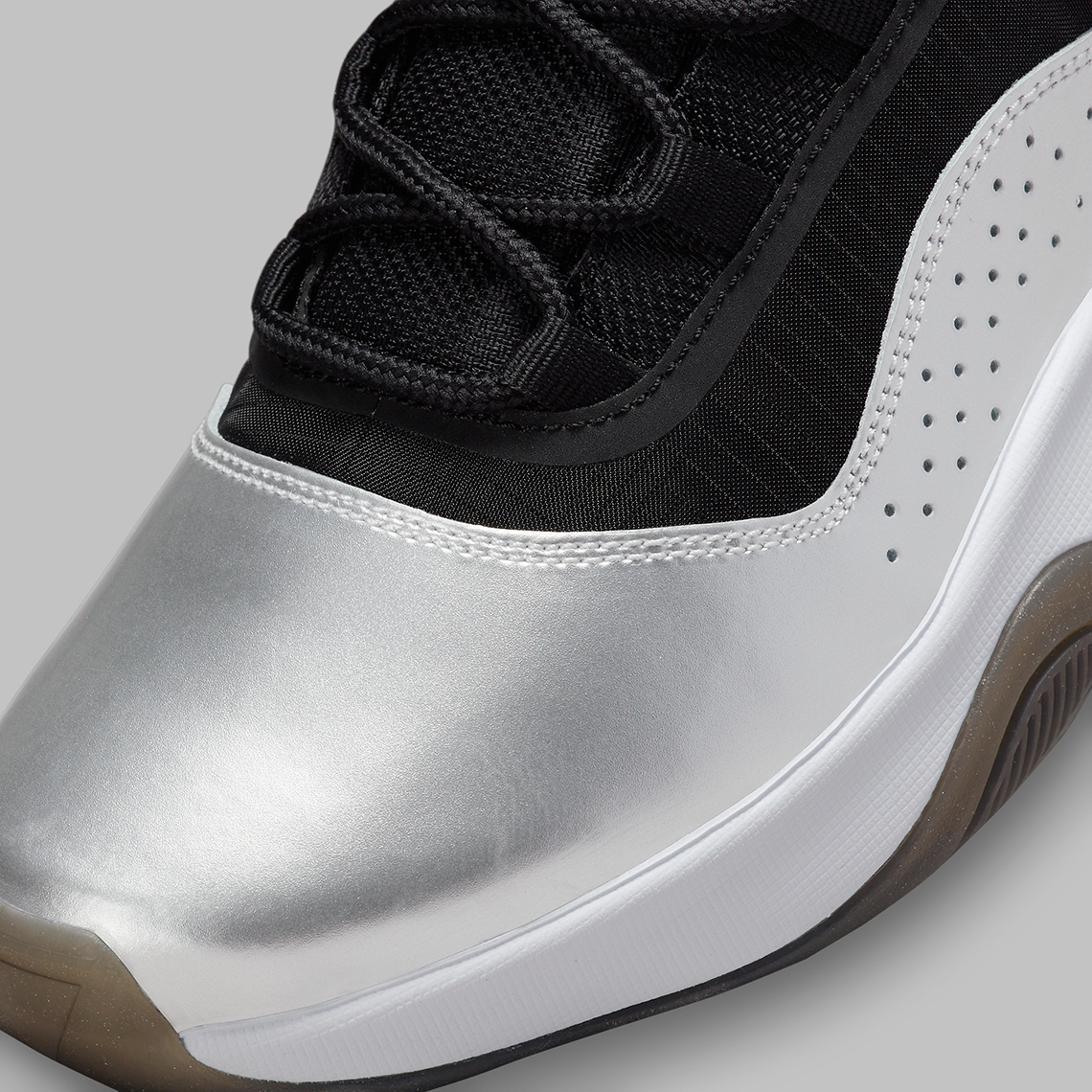 The Air Jordan 11 CMFT Low Returns With A “Silver Toe” Outfit ...