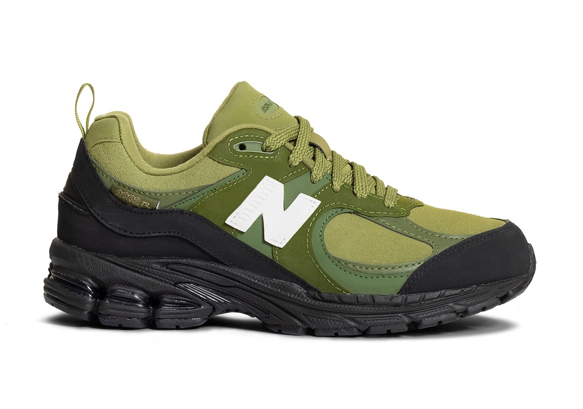 The Basement's New Balance 2002R Collaboration Appears In "Moss Green"
