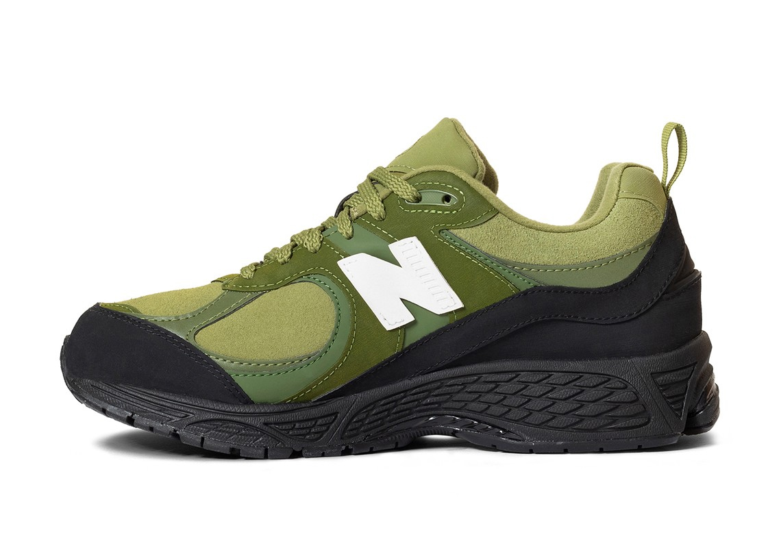 New balance clearance green and black