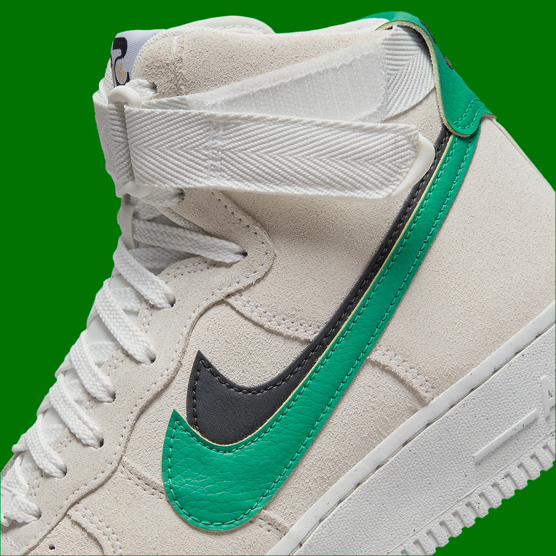 Nike Air Force 1 High 82 Womens Lifestyle Shoes White Green DO9460