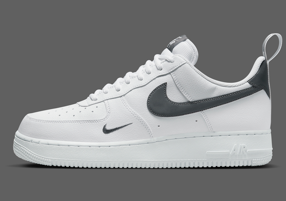 Air Force 1 Utility 2022 White Dark Grey On Foot Sneaker Review  QuickSchopes 366 Schopes DX9867 100 