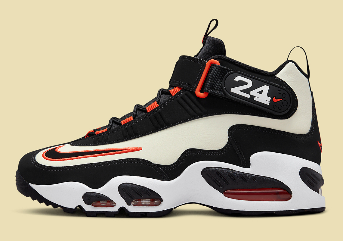 These ❤️❤️ AIR GRIFFEY MAX 1 🔥🔥🔥🔥🔥🔥 AKA ken Griffey Jr