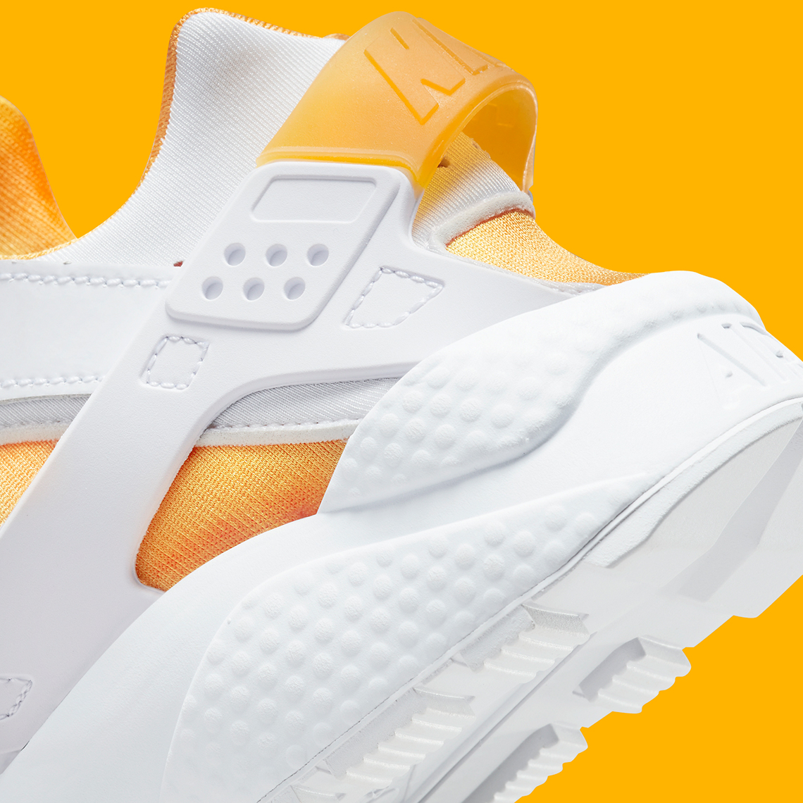 Nike Air Huarache White Laser Orange Dr5727 100 1