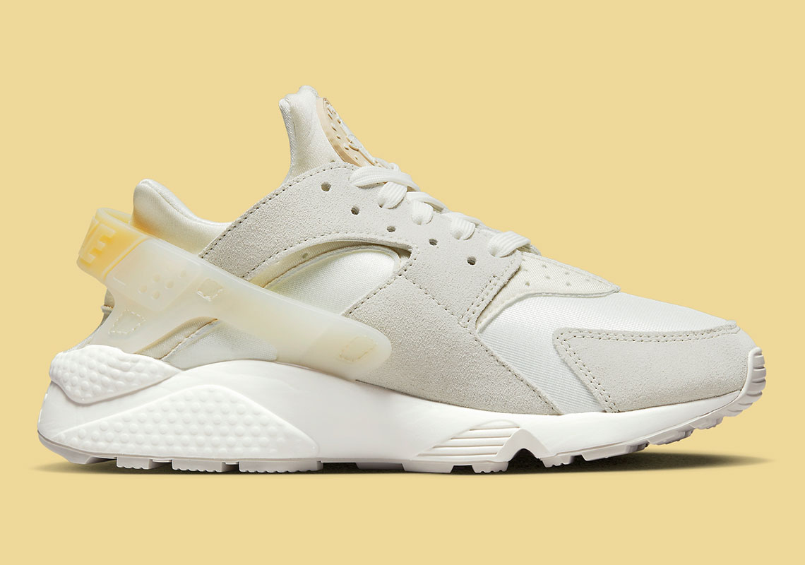 nike huarache tan and white