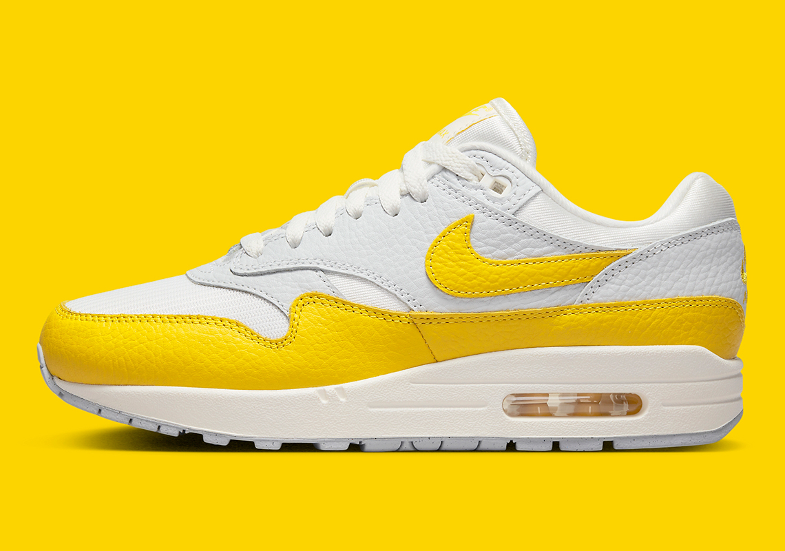 nike air yellow white