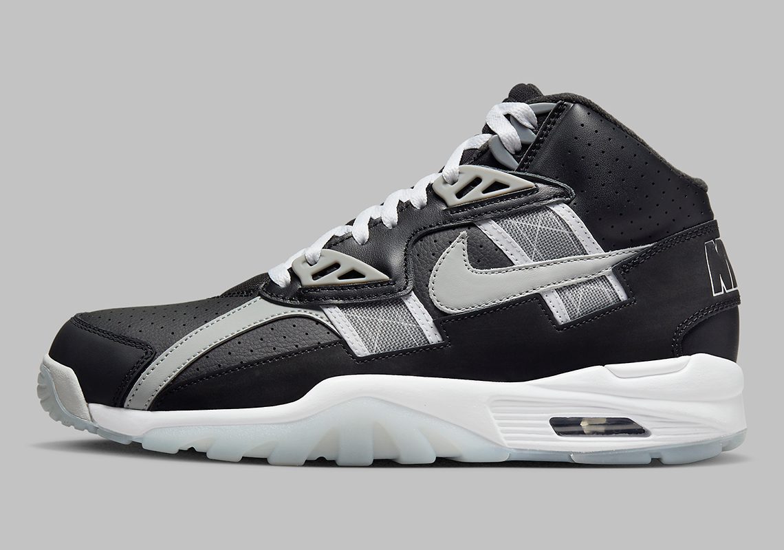 A Raiders Tribute Appears On The Nike Air Trainer SC High