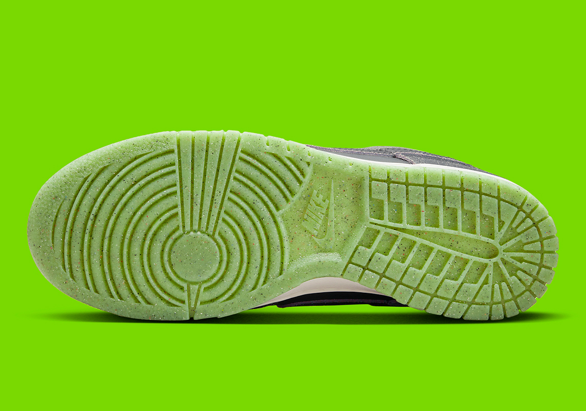 Nike Dunk Low Double Swoosh Grey Green DQ7681-001 | SneakerNews.com