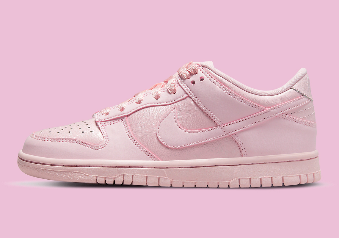 nike dunk low gs pink