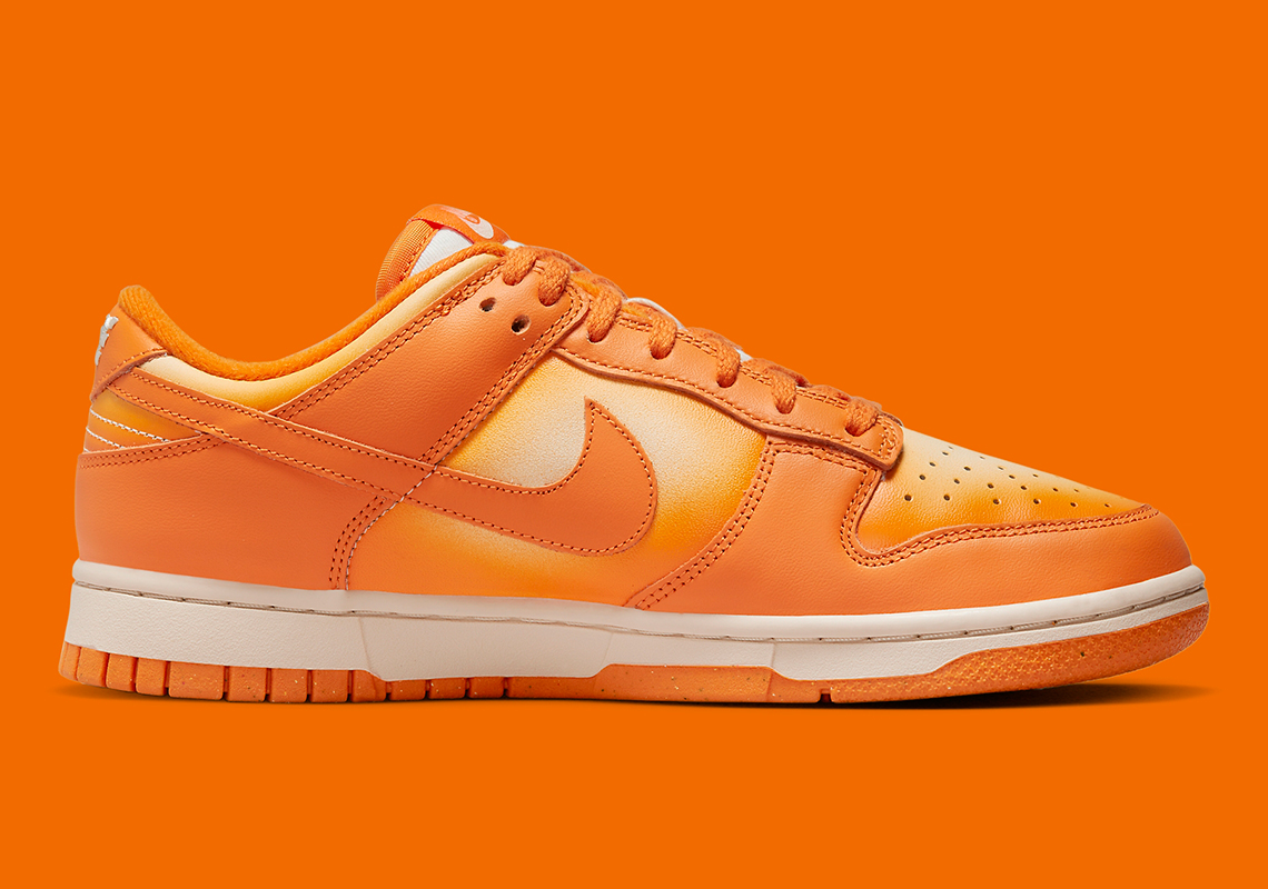 nike dunk magma orange