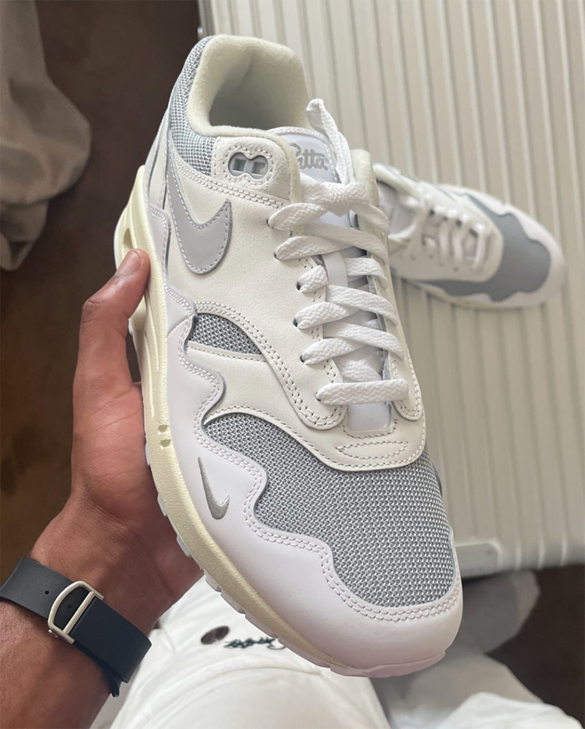 Patta Nike Air Max 1 Waves White Grey 1