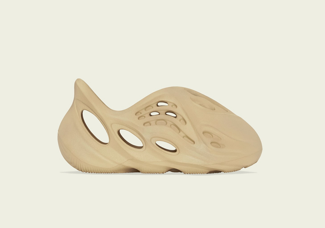 Yeezy Foam Runner 'Desert Sand' 7