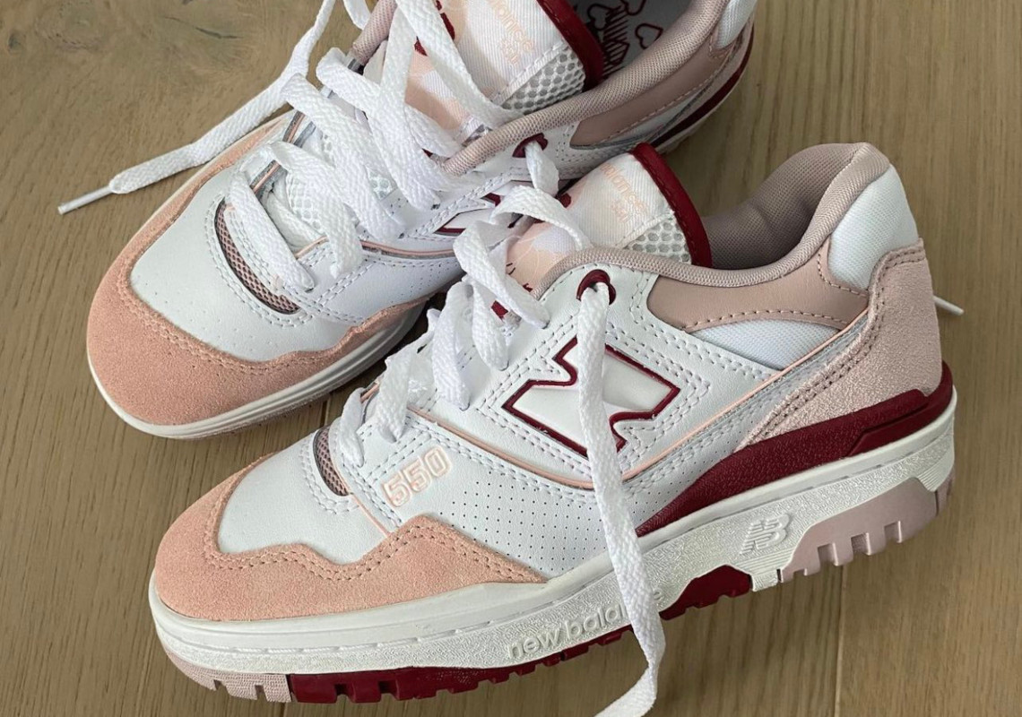 New Balance 550 Hearts 01