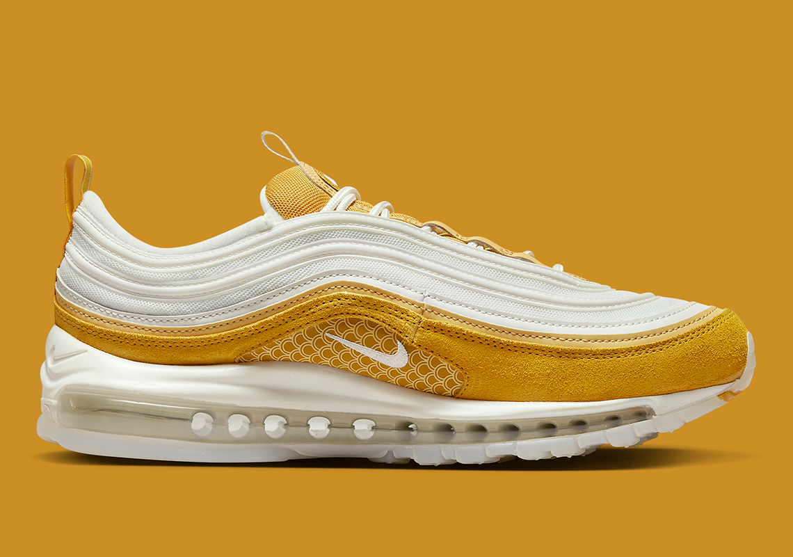 Air max 97 yellow on clearance feet