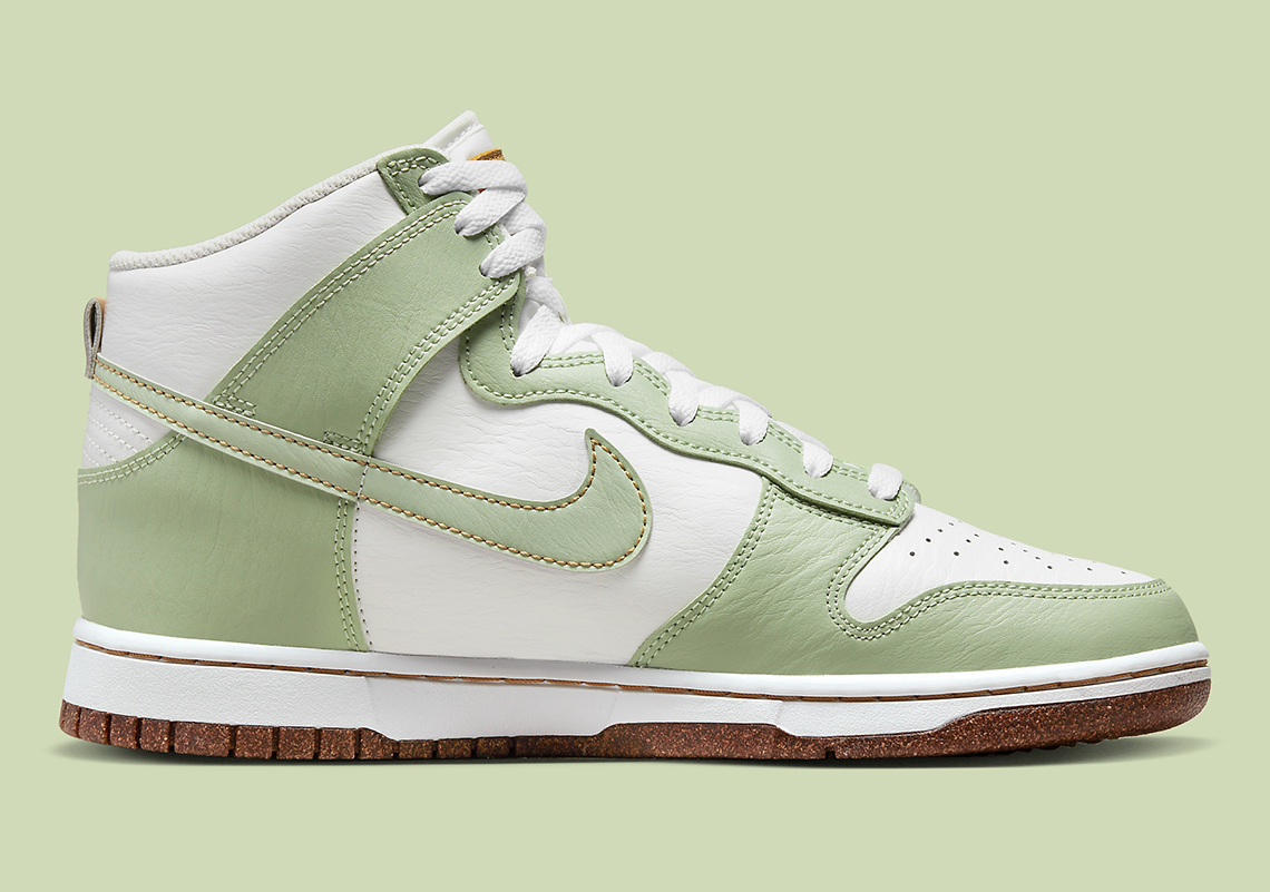 Nike Dunk High SE Honeydew Summit White DQ7680-300 | SneakerNews.com