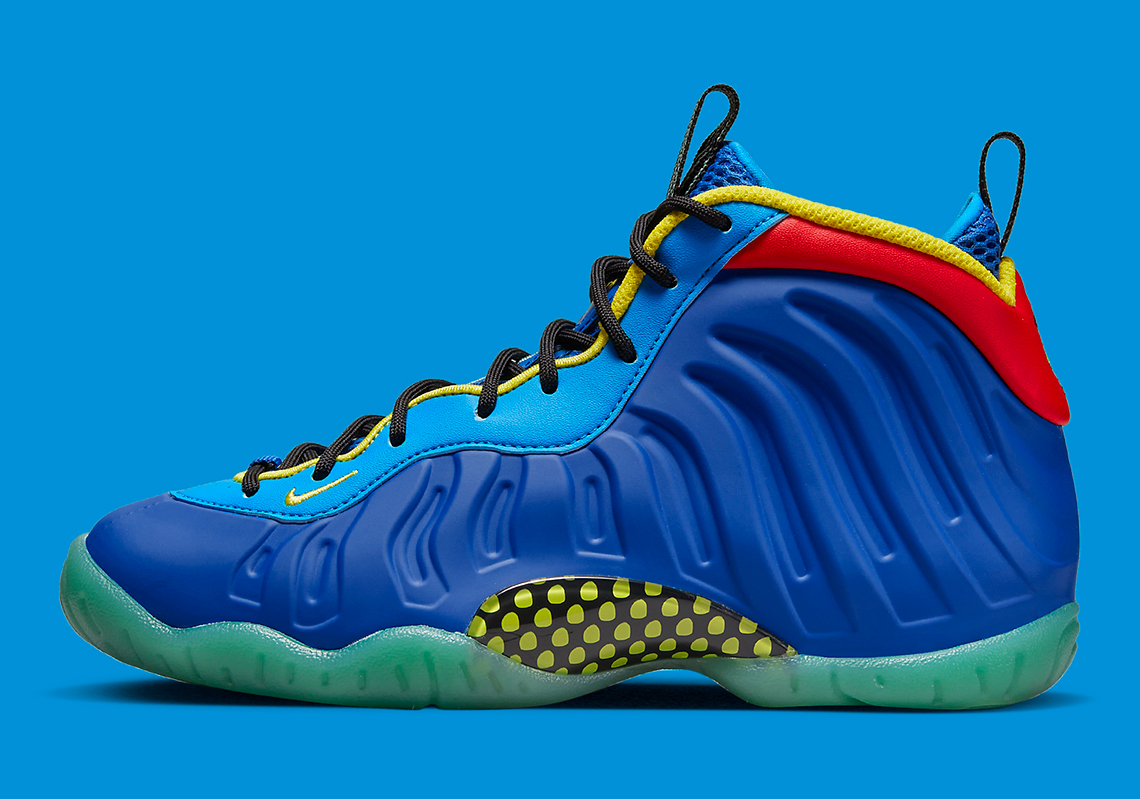 Different store color foamposites