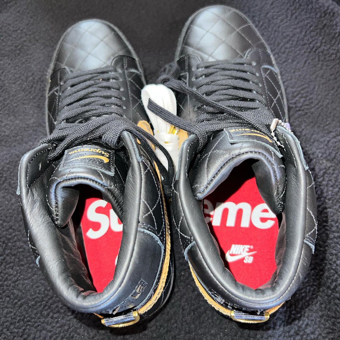Supreme Nike SB Blazer Mid 2