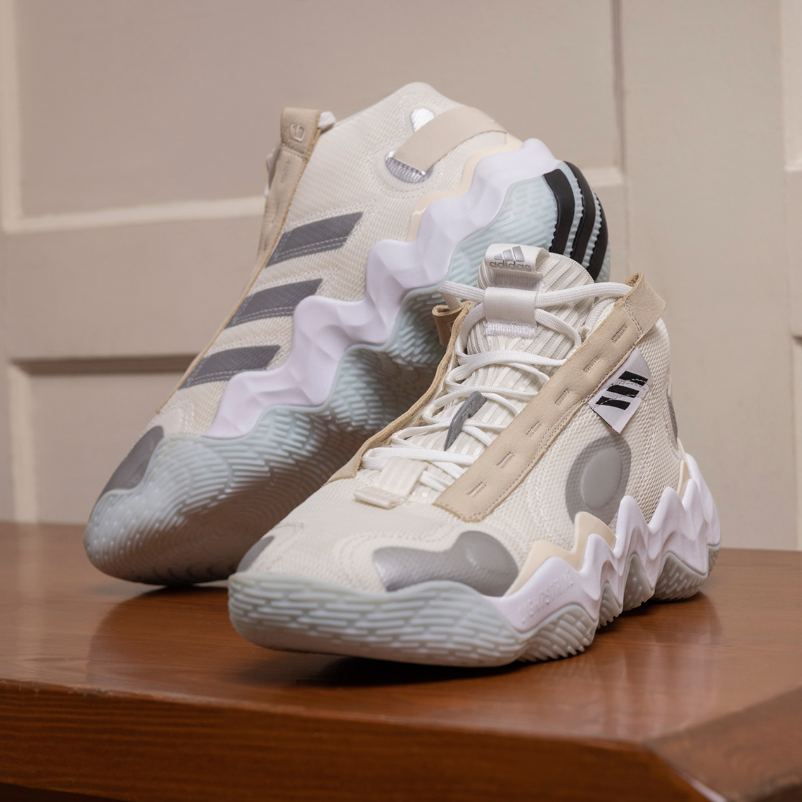 Women's adidas x Candace Parker Exhibit Select Basketball Shoes