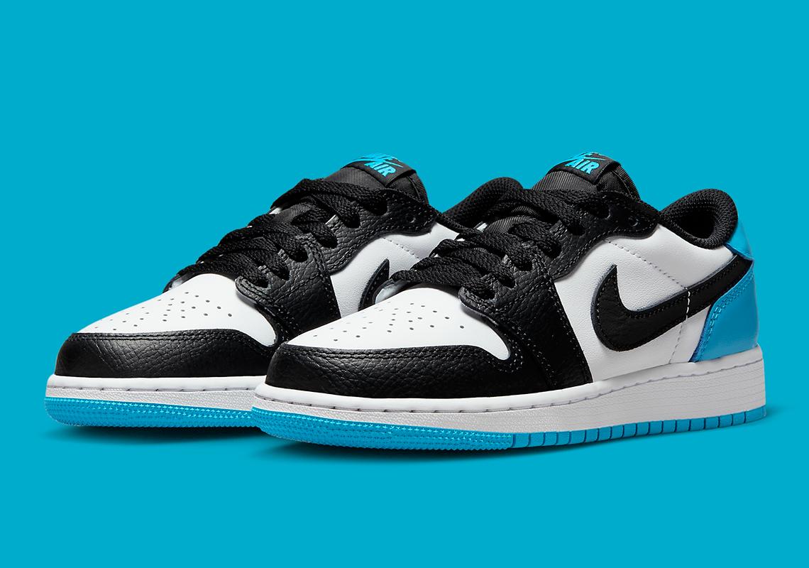 Nike WMNS Air Jordan 1Low UNC-