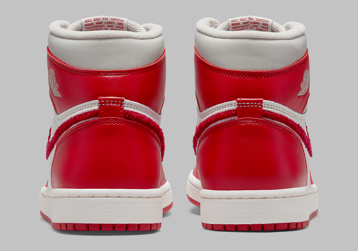 Nike Air Jordan 2 Retro Decon sneakers