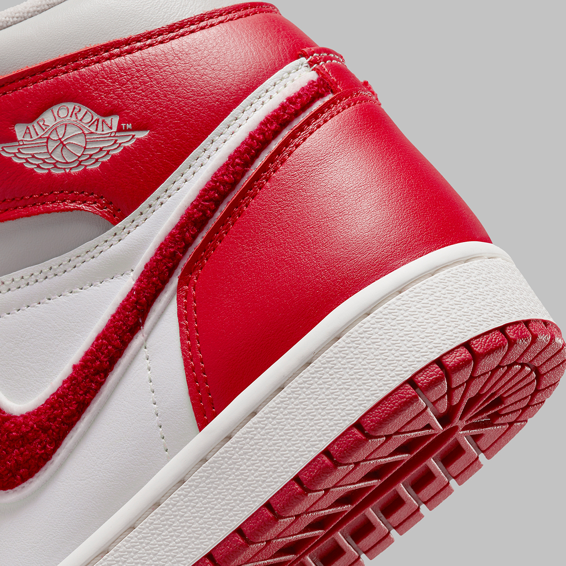 Closer Look: Air Jordan 1 'Chenille' DJ4891-061 - Sneaker Freaker