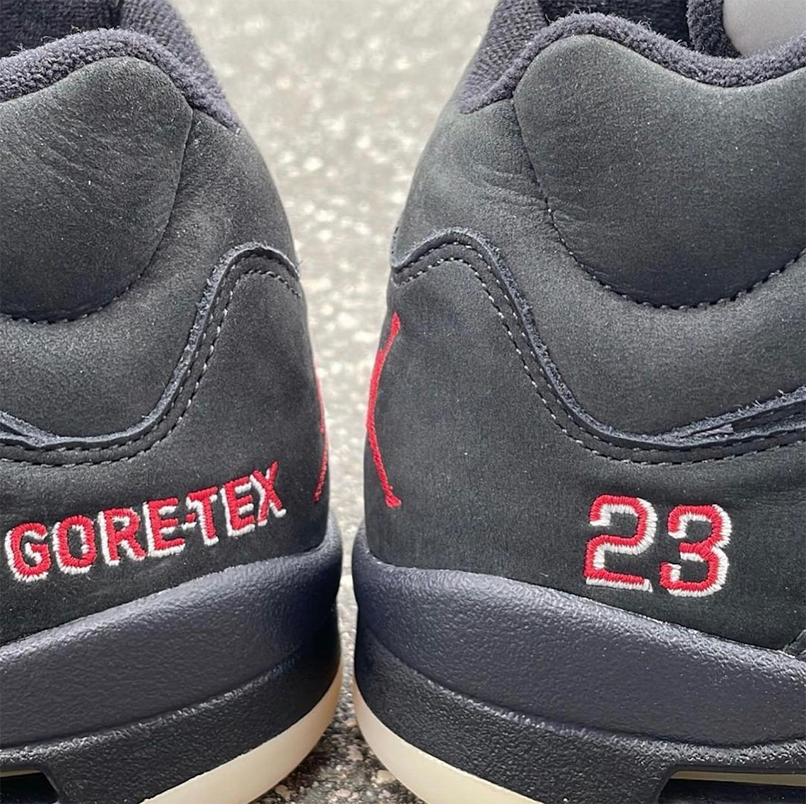 Air Jordan 5 Gore-Tex Arrives For Holiday 2022 - Sneaker News