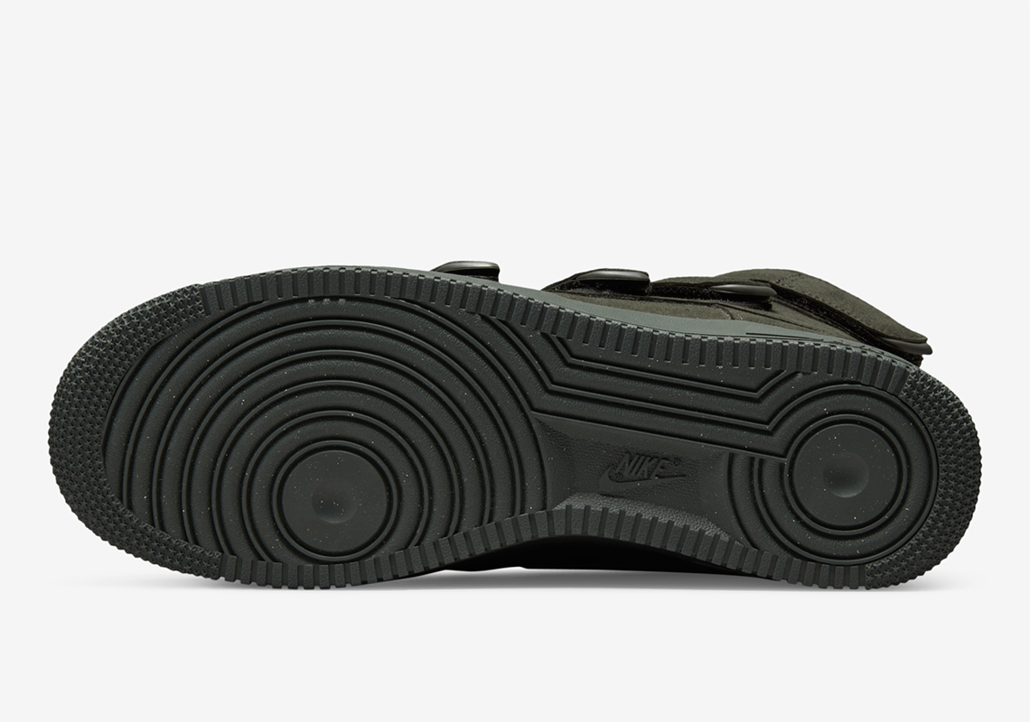 Billie Eilish proto-max nike proto-max nike PG 2 Anthracite Hot Punch Strap Sequoia Dm7926 300 4