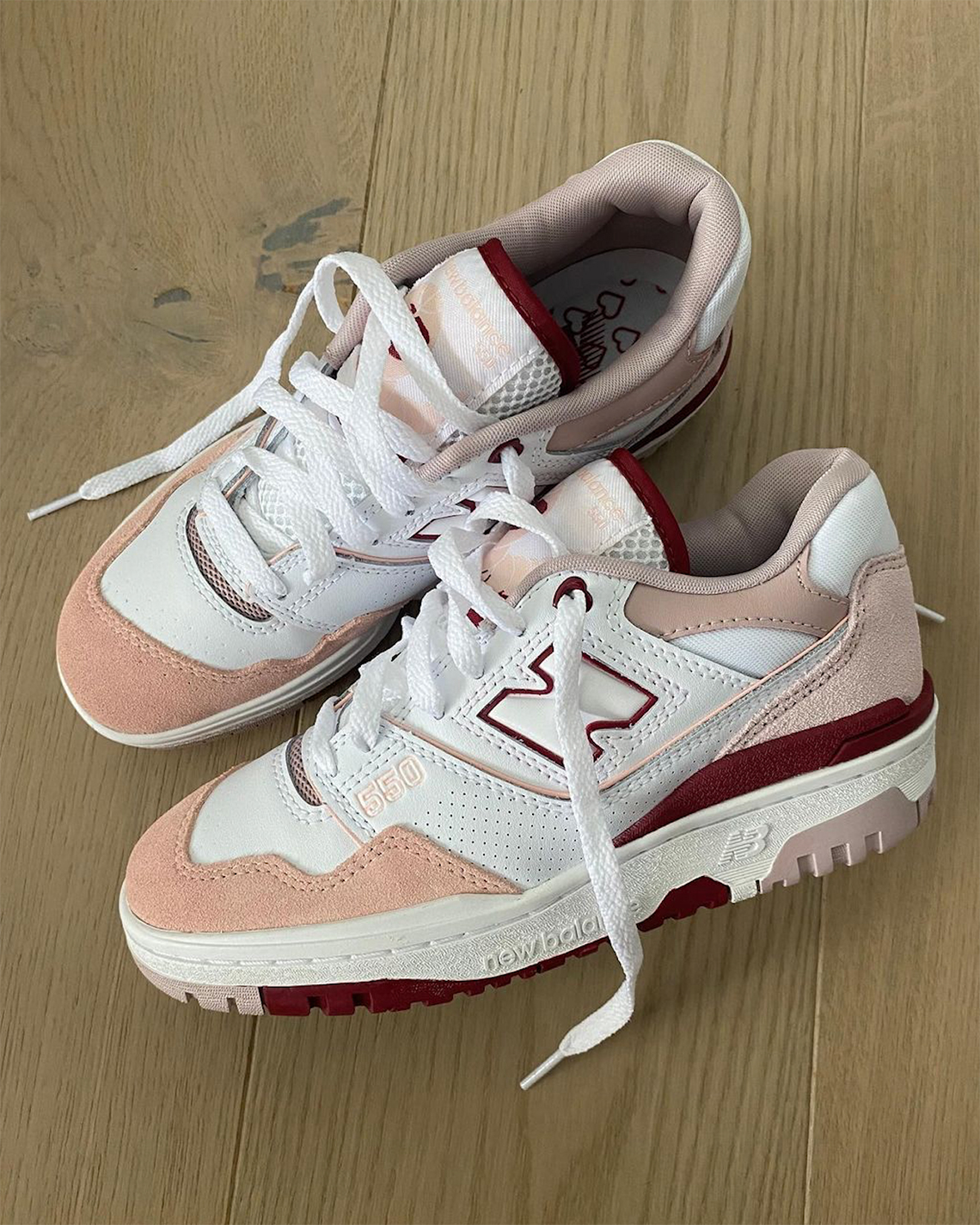 Women's New Balance 550 "Valentine's Day"