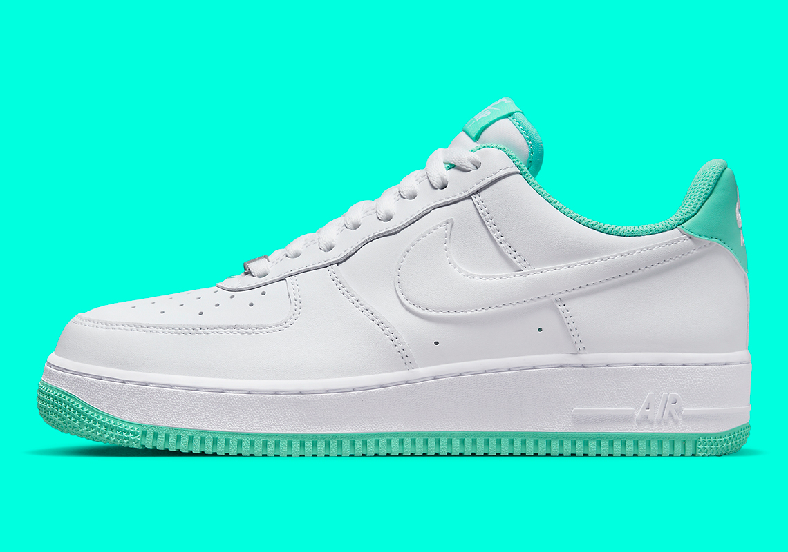 Nike Air Force 1 Low W Mint DH7561-107 | SneakerNews.com