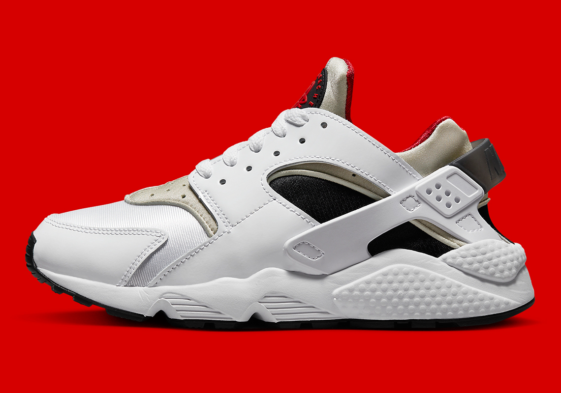 Air huarache red shop black and white