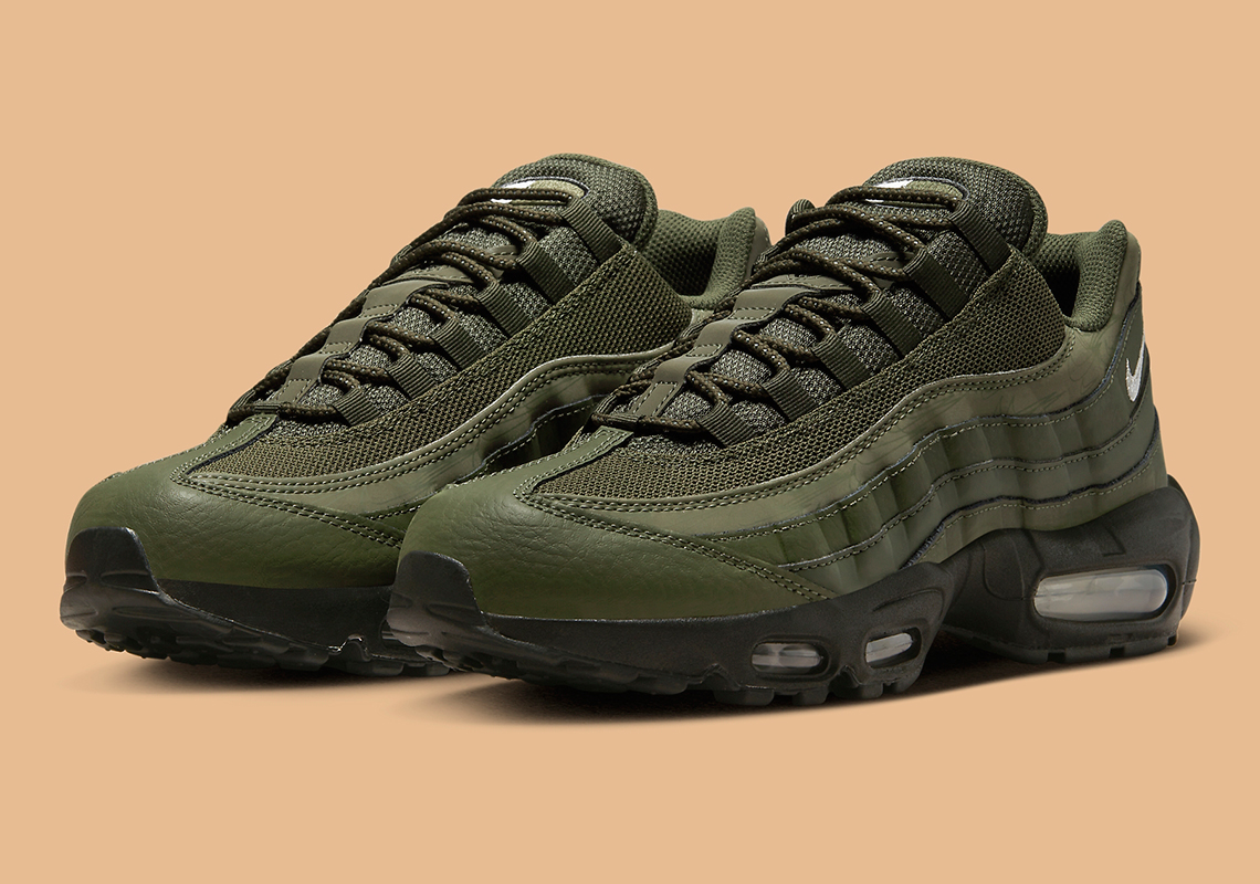 olive green nike airmax