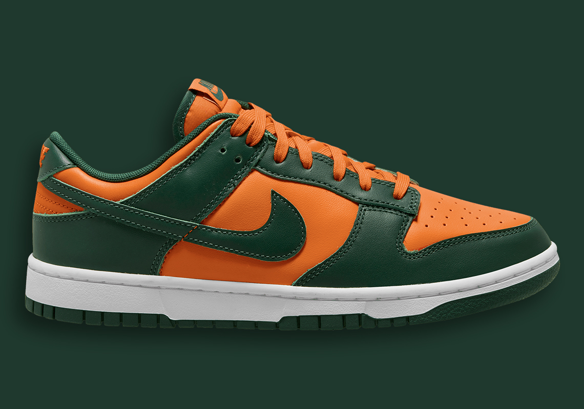 The Nike Dunk Low Appears In Miami Hurricanes Colors