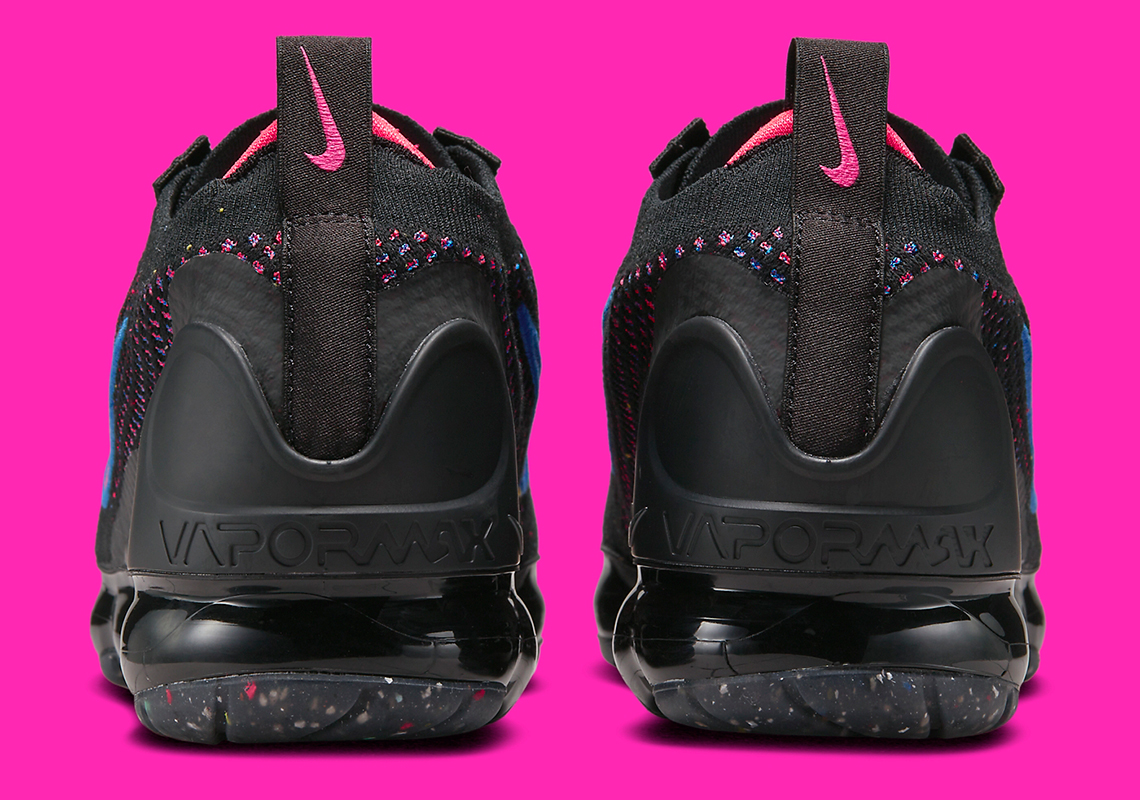 vapormax black with pink