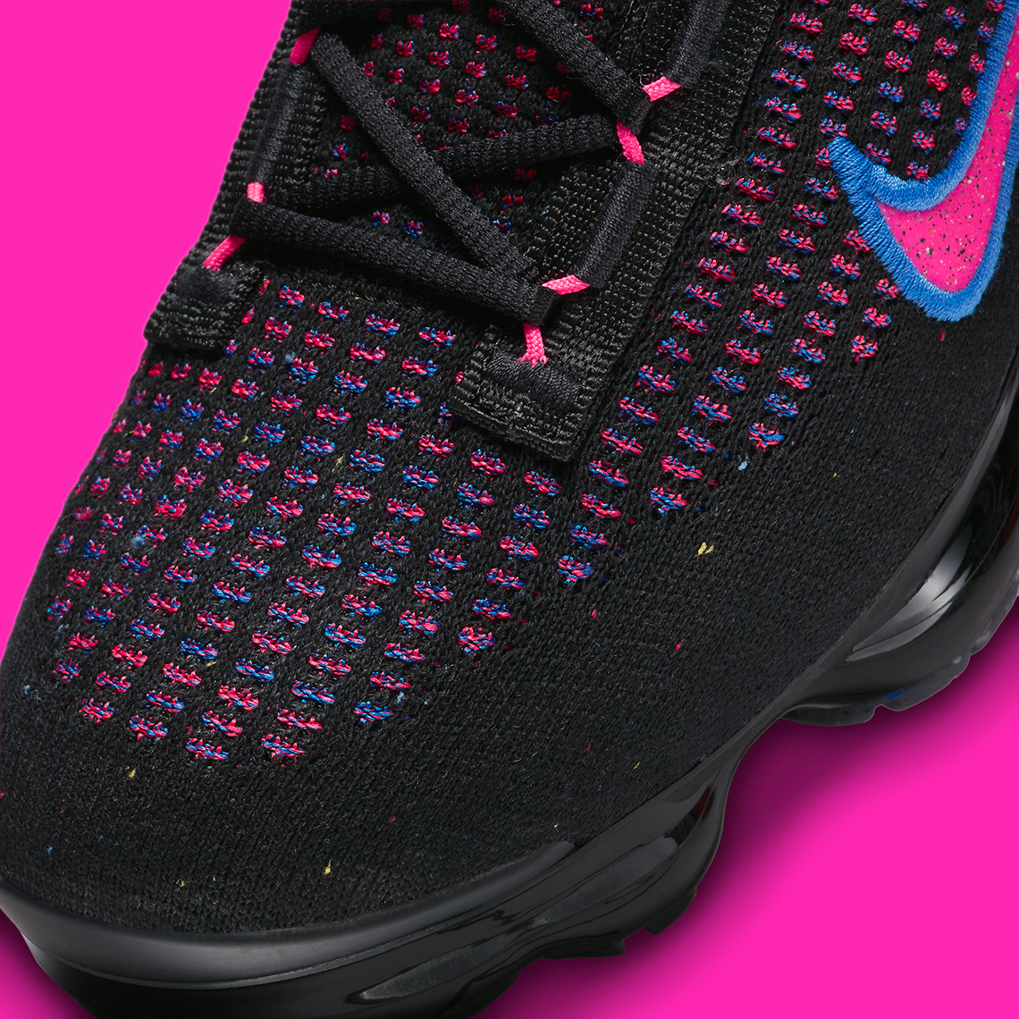 Nike vapormax black pink blue best sale