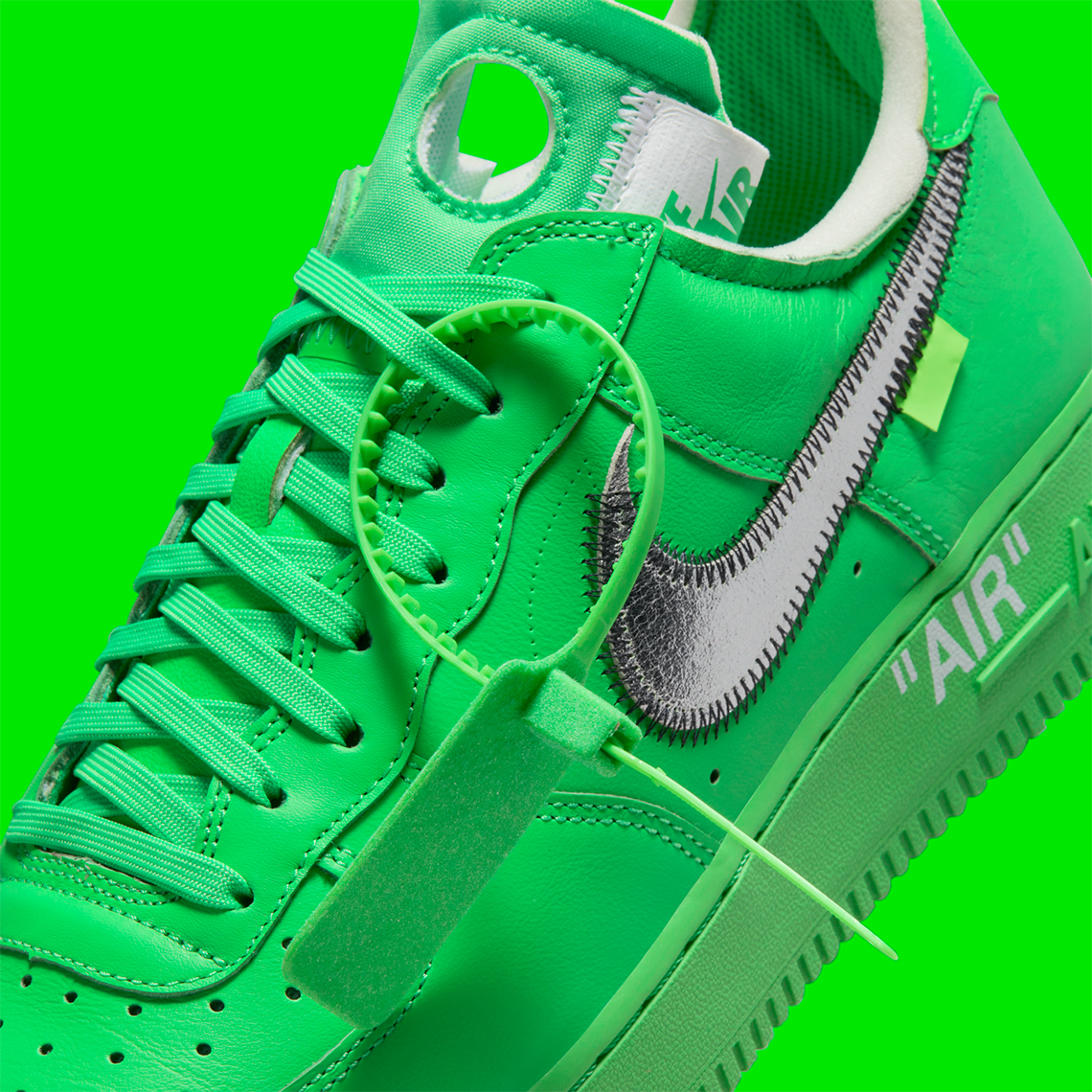 Nike Air Force 1 Hi sneakers in off-white and green