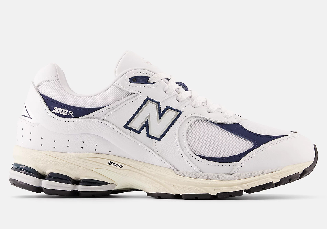 The New Balance 2002R Prepares A Simple “White/Natural Indigo” Colorway