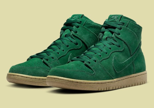 “Gorge Green” Suede Ollies Onto The Nike SB Dunk High