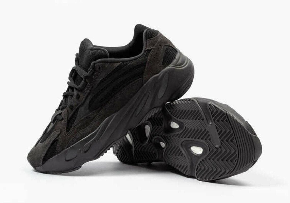 Adidas Black Yeezy Boost 700 V2 Fu6684 01
