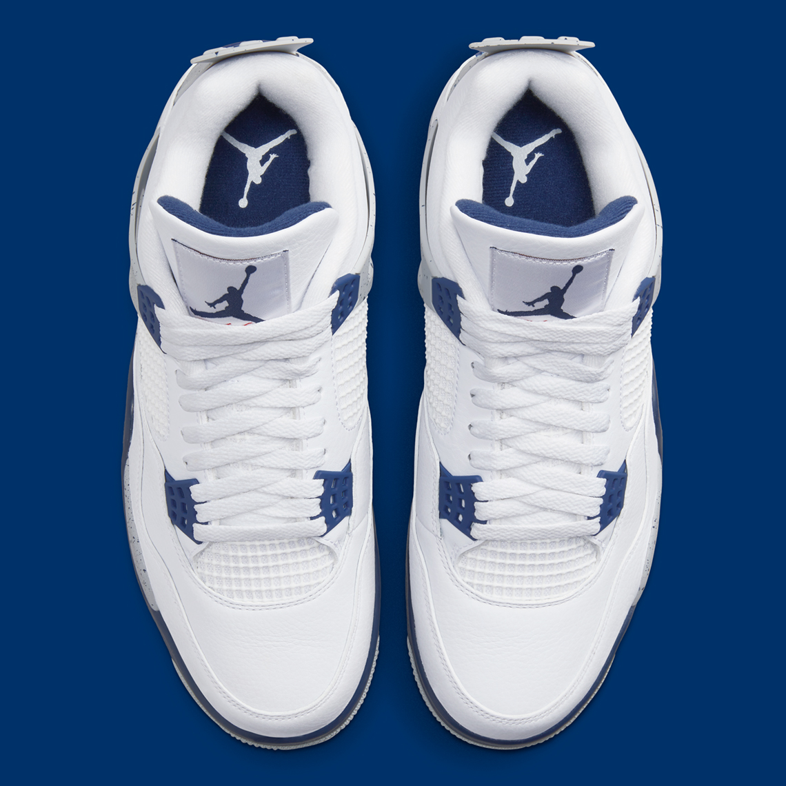 Navy blue and white on sale jordans