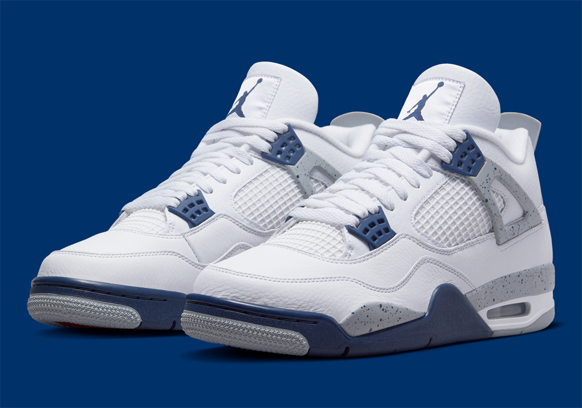 Official Images Of The Air Jordan 4 "White/Midnight Navy"