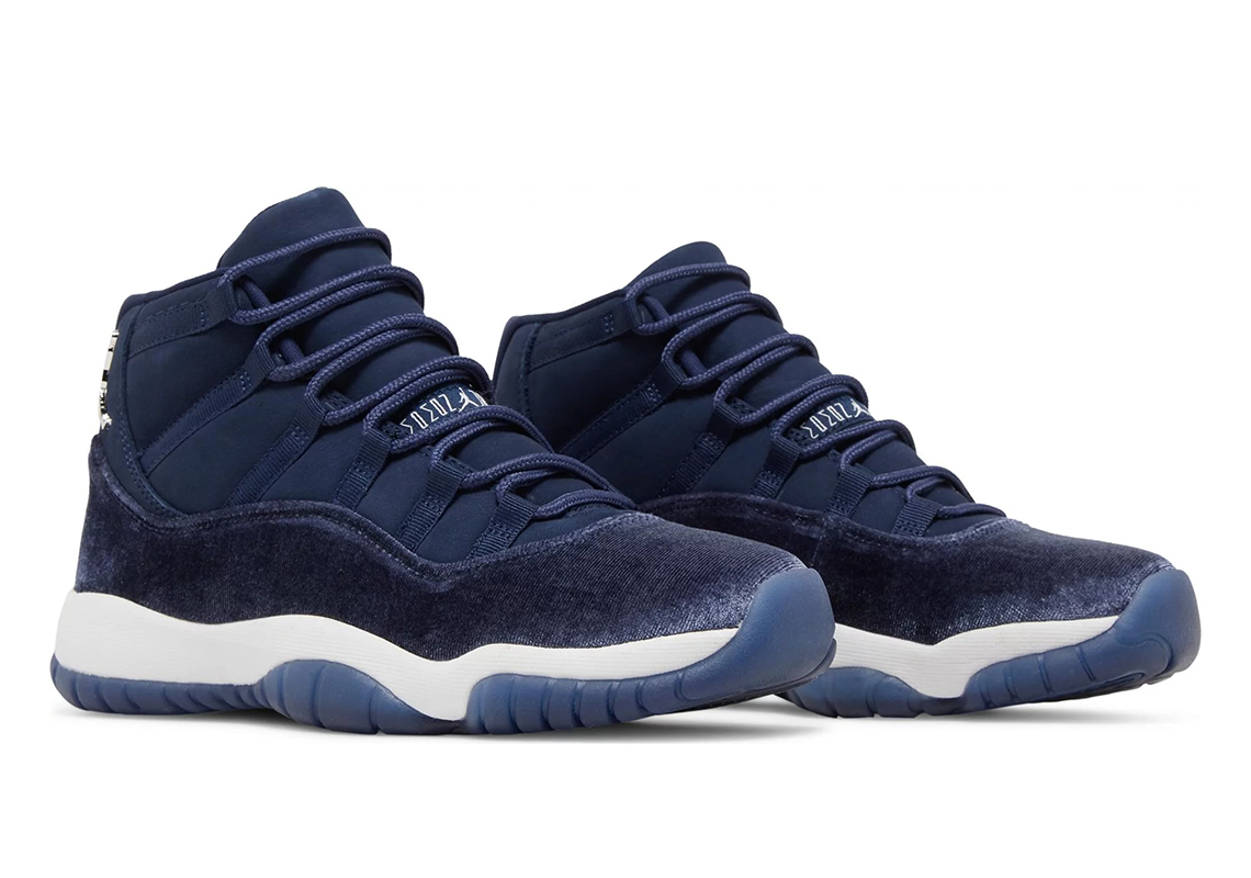 midnight blue jordan 11