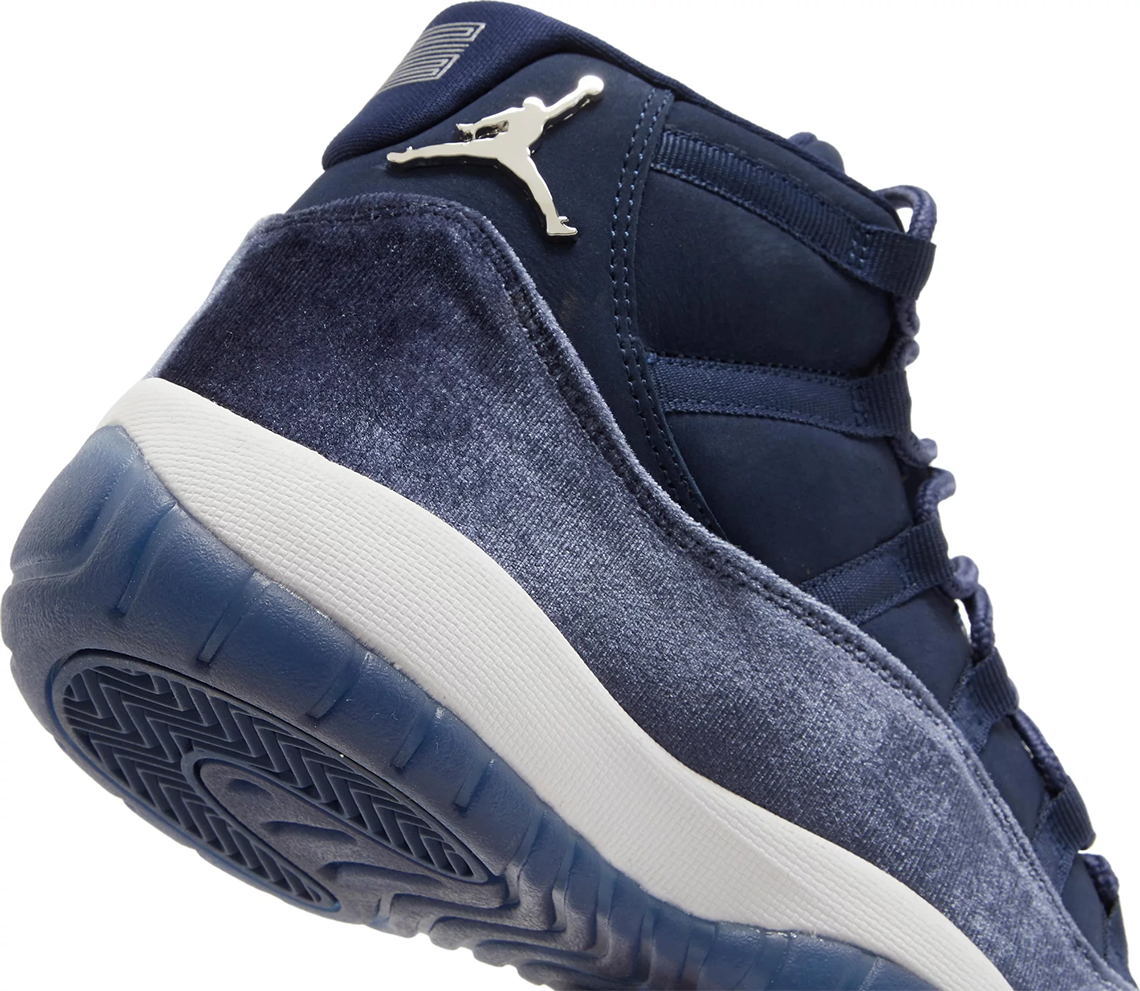 Navy blue suede outlet jordan 11